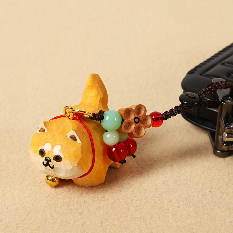 【2個でお得!組み合わせ自由】【犬の置物|犬のバッグチャーム】 可愛い 手作り 犬 木彫り ナチュラル 犬グッズ 置物 バッグチャーム 癒し 厄除け オブジェ ストラップ 小さい 玄関 風水 引越し祝い 贈り物 プレゼント 幸運 お守りストラップ ミニチュア 木製雑貨