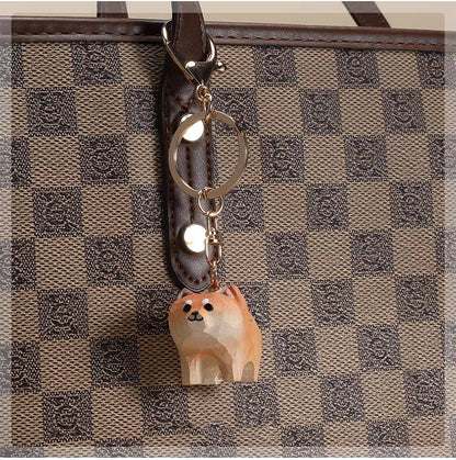 【名入れ｜2点セット｜ラッピング付き】木製 犬 キーホルダー  名入れ無料 動物 可愛い バッグチャーム ペア 彼女/友達への贈り物 木彫り 誕生日プレゼント ミニチュア 癒し 犬グッズ