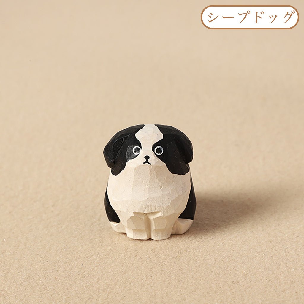 【2個でお得！】【犬の置物｜犬のバッグチャーム】 ナチュラル 可愛い 手作り 木彫り 犬グッズ 置物 バッグチャーム 癒し 厄除け オブジェ ストラップ 小さい 玄関 風水 引越し祝い 贈り物 プレゼント 幸運 お守りストラップ ミニチュア 木製雑貨 - RabbPig