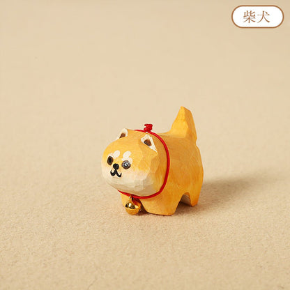 【2個でお得！】【犬の置物｜バッグチャーム】 ミニチュア 可愛い 犬 木彫り ナチュラル 犬グッズ 置物 癒し 厄除け オブジェ ストラップ 小さい 玄関 風水 引越し祝い 贈り物 プレゼント 幸運 お守りストラップ 木製雑貨 - RabbPig