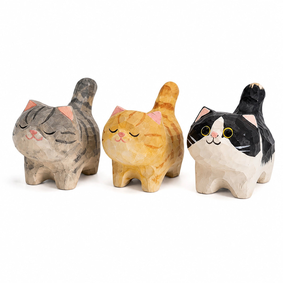 【名入れ｜2点・３点セット｜ラッピング付き】ミニチュア 猫 可愛い 手作り 木彫り 置物 癒し 厄除け 猫グッズ オブジェ 小さい 玄関 風水 引越し祝い 贈り物 プレゼント 幸運 木製 雑貨 - RabbPig