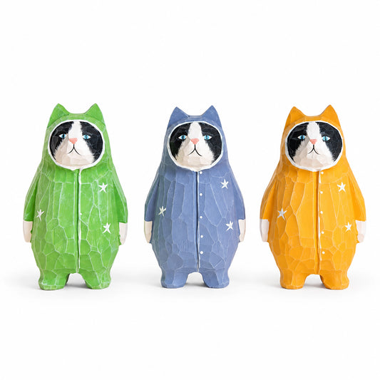 ミニチュア レインコートの猫 木製 可愛い 手作り 木彫り 猫グッズ 置物 癒し 厄除け 開運 オブジェ 小さい 玄関 風水 引越し祝い 贈り物 プレゼント 幸運 木製雑貨