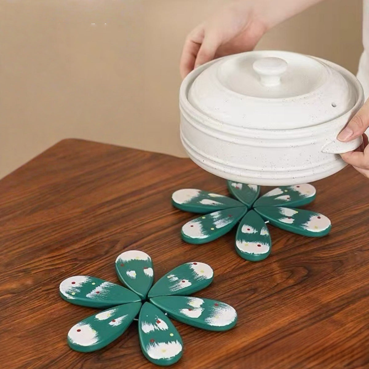 鍋敷き 断熱 クリスマスツリー 可愛い クリスマス ツリー 卓上 鍋しき 木製 インテリア 北欧 ナチュラル おしゃれ 置物  テーブル飾り 木製オブジェ クリスマス飾り クリスマスギフト クリスマスプレゼント