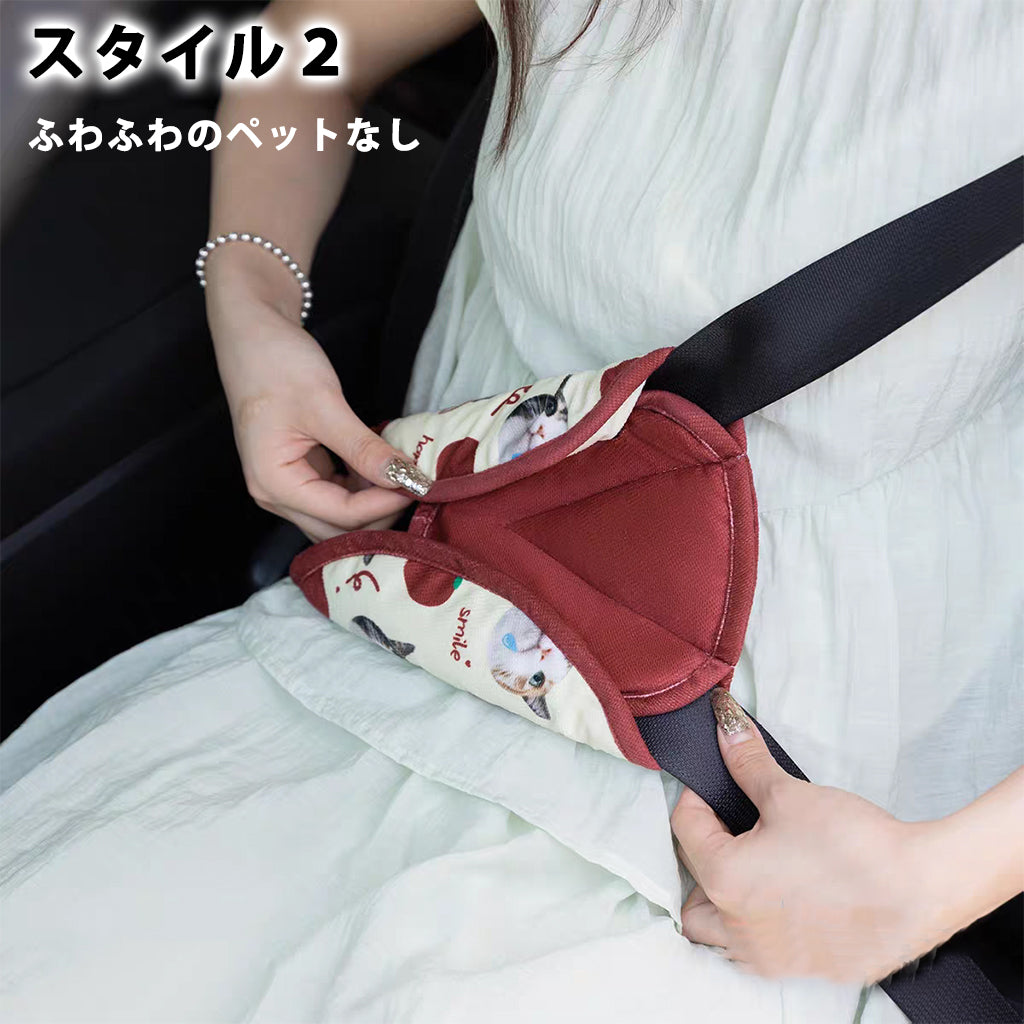 画像でオーダーできる、優しいシートベルトカバー。愛するお子様やペットの笑顔が、ドライブ中の首もとを守ります。大切な人を思う気持ちを形にした、世界に一つの安心の贈り物。初めての家族ドライブや、記念日の温かいプレゼントに。
