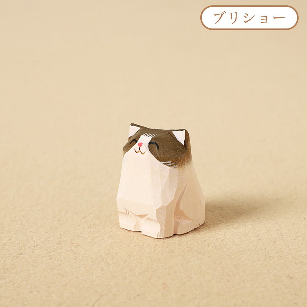 【2個でお得！組み合わせ自由】【猫の置物｜猫のバッグチャーム】 ナチュラル 可愛い 手作り 木彫り 猫グッズ 置物 バッグチャーム 癒し 厄除け オブジェ ストラップ 小さい 玄関 風水 引越し祝い 贈り物 プレゼント 幸運 お守りストラップ ミニチュア 木製 雑貨 - RabbPig